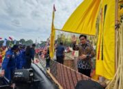 Antusias Penonton Pacu Jalur Membuat Arena Tepian Narosa Kuansing Padat Merayap