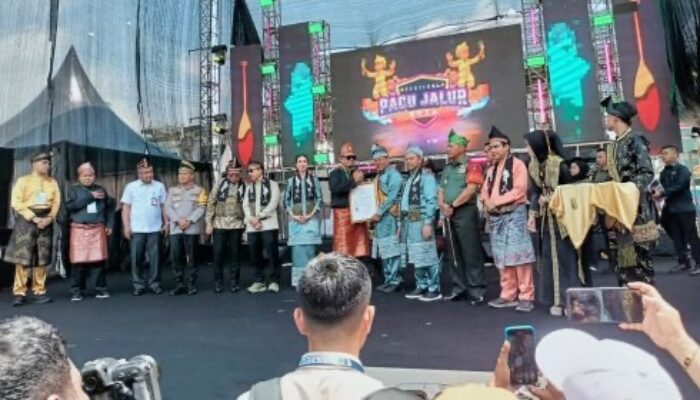 Pacu Jalur 2025, Bupati Kuansing Hadirkan Wapres Dan Tiga Menteri Sekaligus