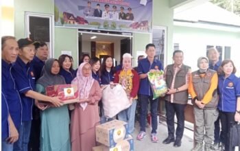 Peduli Sesama, Kin Men Riau Serahkan Bantuan Hingga ke Pengungsian