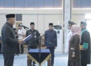 Perkuat Birokrasi, Pj Sekdako Pekanbaru Lantik Administrator dan Pengawas