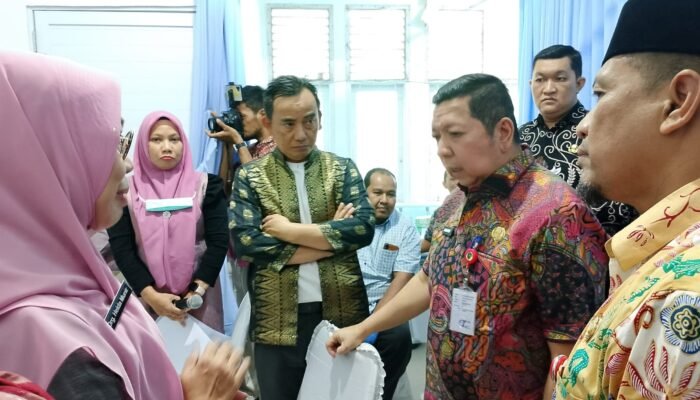 Vaksinasi Meningitis dan Polio CJH Pekanbaru Berjalan Lancar