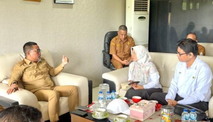 Zukri Apresiasi PLN, Listrik 24 Jam Pulau Mendol Ditargetkan 2026