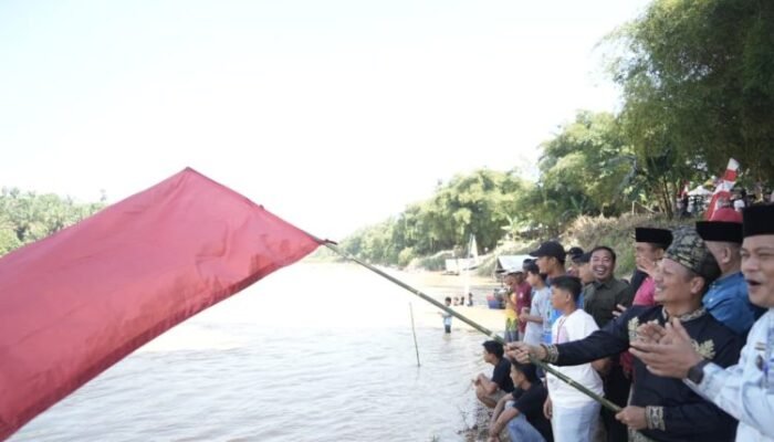 Semarak Pacu Jalur Mini di Pulau Aro, Muklisin Ajak Generasi Muda Jaga Tradisi